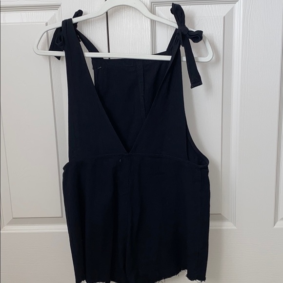 Princess Polly Romper - Picture 3 of 4